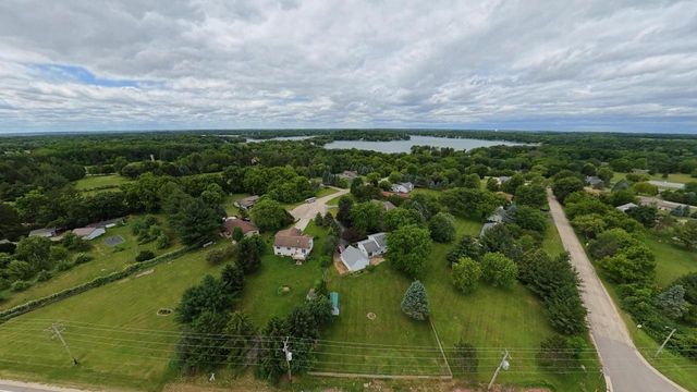 W5182 Jason ROAD, Elkhorn, WI 53121