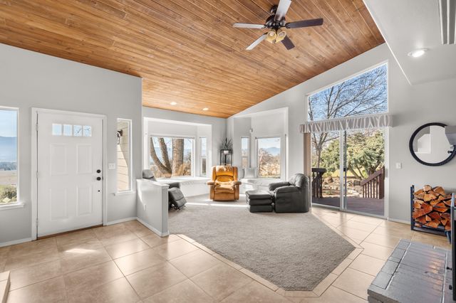 4935 Cherry Lane, Medford, OR 97504