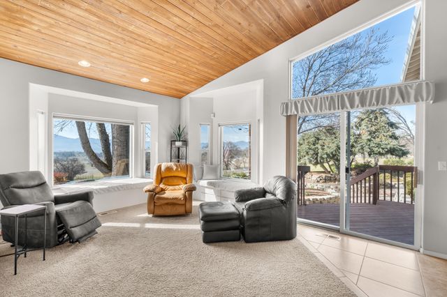 4935 Cherry Lane, Medford, OR 97504