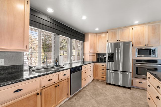 4935 Cherry Lane, Medford, OR 97504