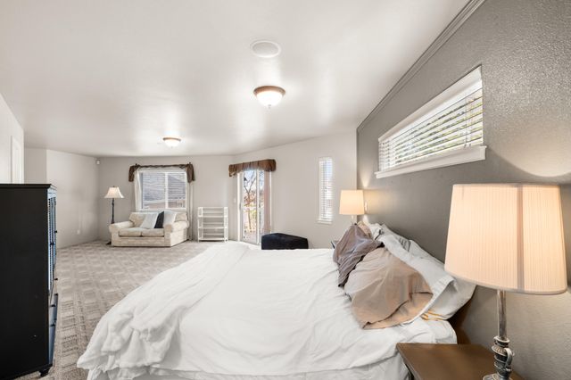 4935 Cherry Lane, Medford, OR 97504