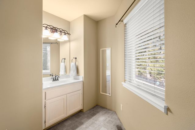 4935 Cherry Lane, Medford, OR 97504