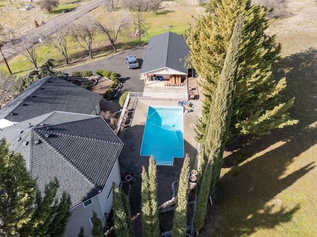 4935 Cherry Lane, Medford, OR 97504