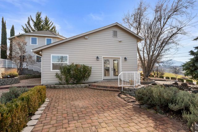 4935 Cherry Lane, Medford, OR 97504