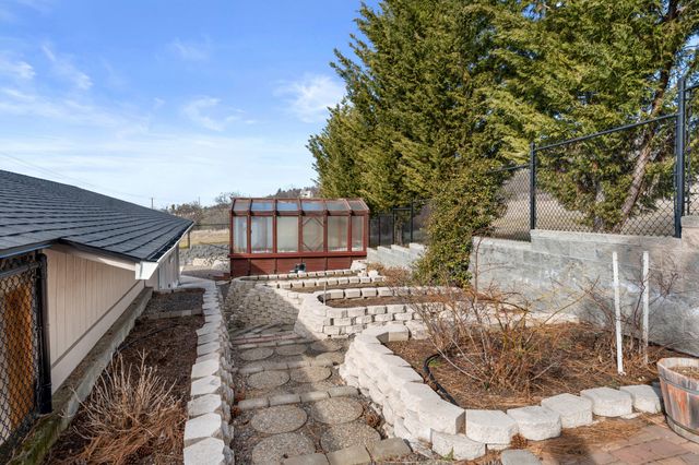 4935 Cherry Lane, Medford, OR 97504