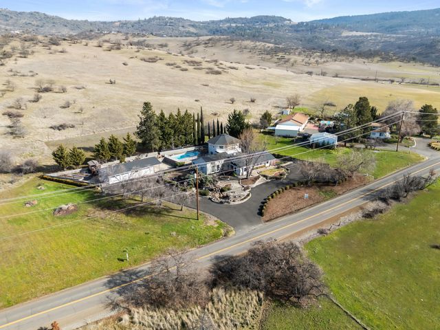 4935 Cherry Lane, Medford, OR 97504