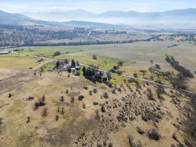 4935 Cherry Lane, Medford, OR 97504