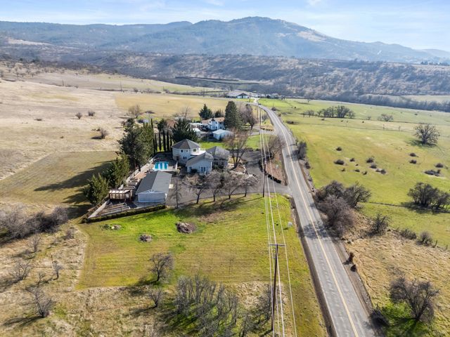 4935 Cherry Lane, Medford, OR 97504