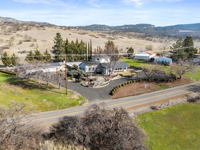 4935 Cherry Lane, Medford, OR 97504