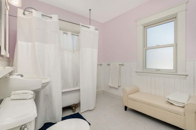 1308 W 24th Street, Minneapolis, MN 55405