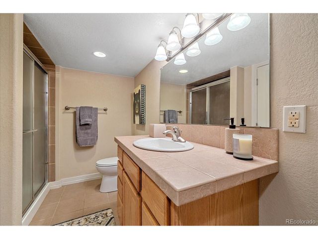 1075 S Elmira St, Denver, CO 80247