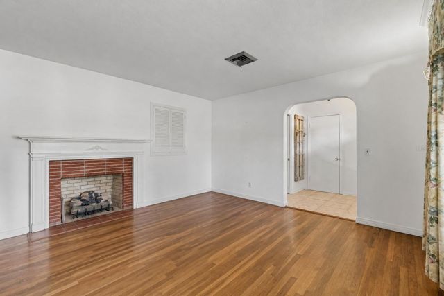 707 N JOHNSON STREET, Plant City, FL 33563