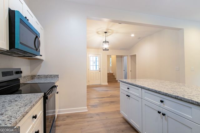 6532 Voyles Drive, Riverdale, GA 30274