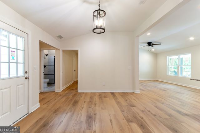 6532 Voyles Drive, Riverdale, GA 30274