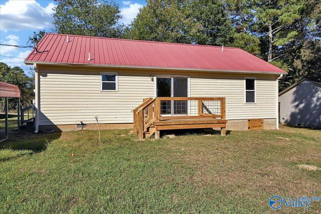 207 Walker Drive SW, Arab, AL 35016