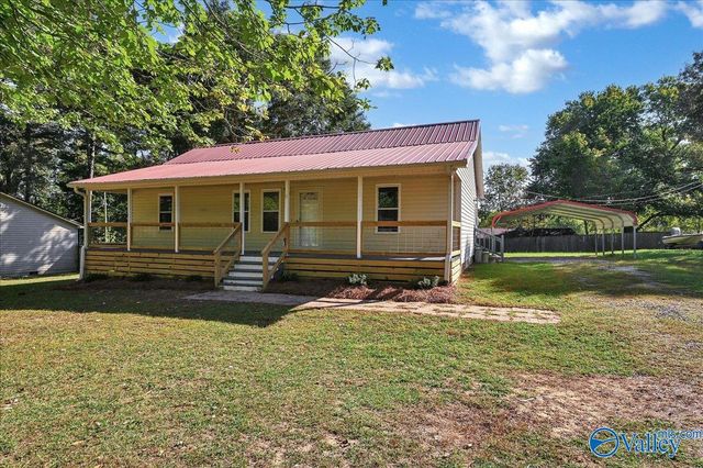 207 Walker Drive SW, Arab, AL 35016