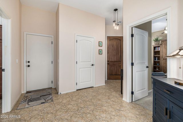 6202 E MCKELLIPS Road 297, Mesa, AZ 85215