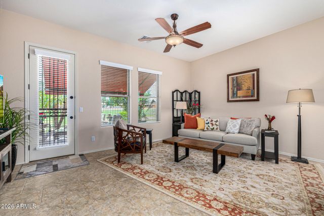 6202 E MCKELLIPS Road 297, Mesa, AZ 85215