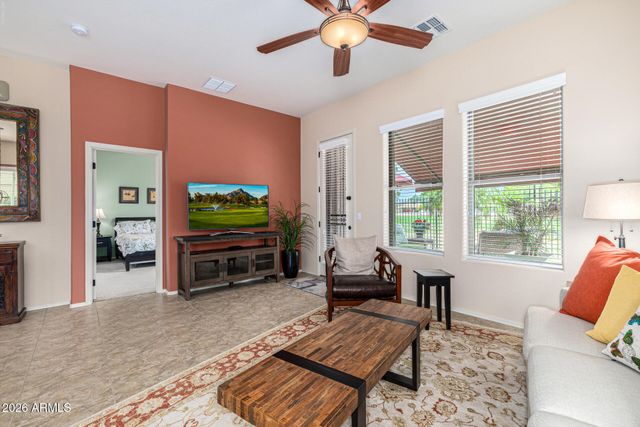 6202 E MCKELLIPS Road 297, Mesa, AZ 85215