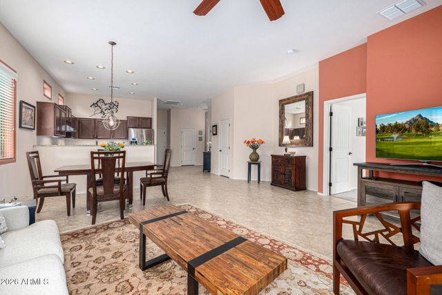 6202 E MCKELLIPS Road 297, Mesa, AZ 85215