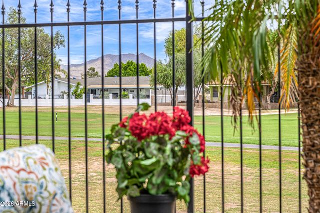 6202 E MCKELLIPS Road 297, Mesa, AZ 85215