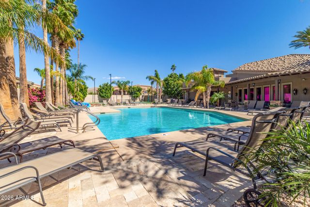 6202 E MCKELLIPS Road 297, Mesa, AZ 85215