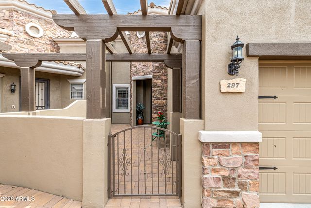 6202 E MCKELLIPS Road 297, Mesa, AZ 85215