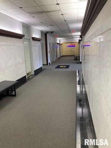 2117 State St Ste 301, Bettendorf, IA 52722