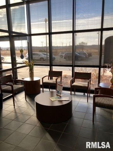 2117 State St Ste 301, Bettendorf, IA 52722