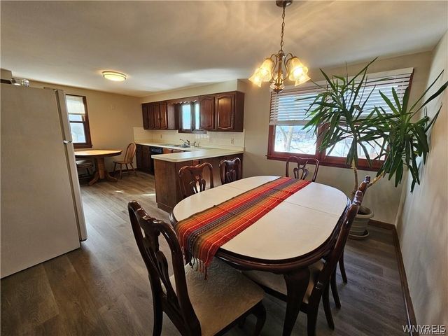 82 Dartwood- Upper Unit Drive, Cheektowaga, NY 14227