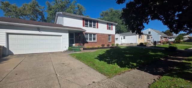 82 Dartwood- Upper Unit Drive, Cheektowaga, NY 14227