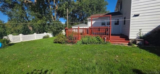 82 Dartwood- Upper Unit Drive, Cheektowaga, NY 14227