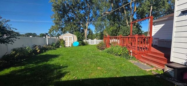 82 Dartwood- Upper Unit Drive, Cheektowaga, NY 14227