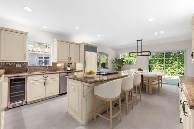 911 Andres Ave, Coral Gables, FL 33134