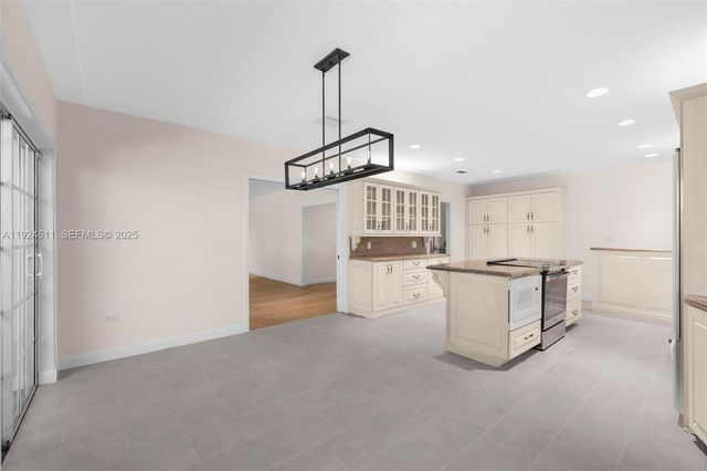 911 Andres Ave, Coral Gables, FL 33134