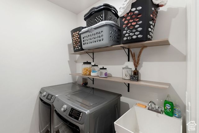 8 E 400 N, Millville, UT 84326