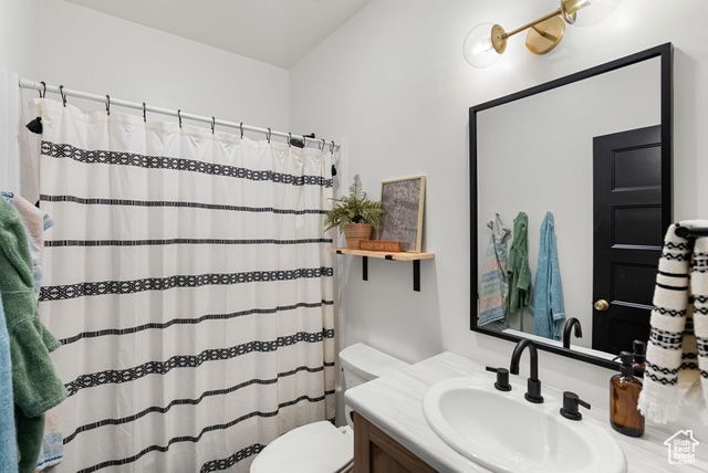 8 E 400 N, Millville, UT 84326