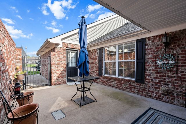 2360 Highway 31 W Apt 104, White House, TN 37188