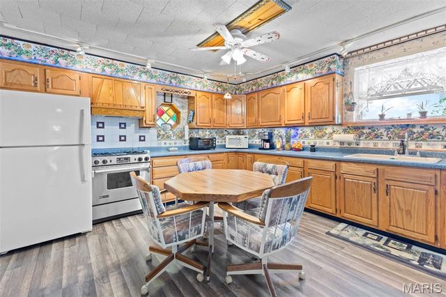 407 Edwards Street, Festus, MO 63028