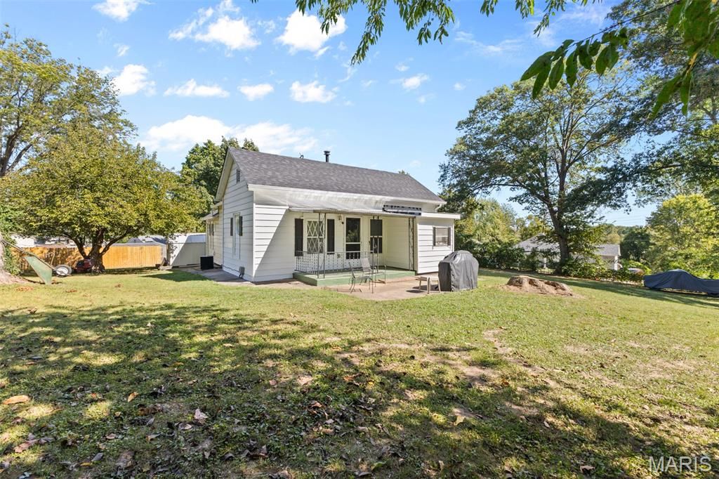 407 Edwards Street, Festus, MO 63028