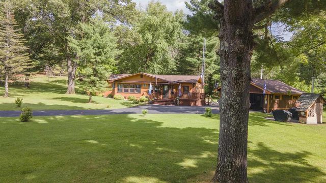 1879 Lakeview Drive, Friendship, WI 53934
