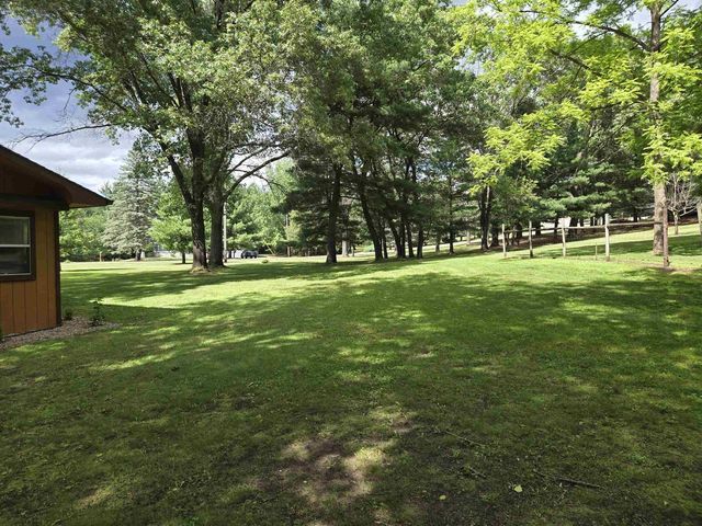 1879 Lakeview Drive, Friendship, WI 53934