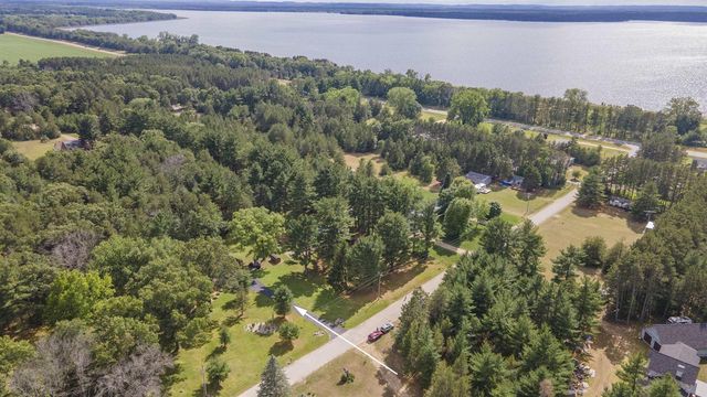 1879 Lakeview Drive, Friendship, WI 53934