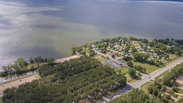 1879 Lakeview Drive, Friendship, WI 53934