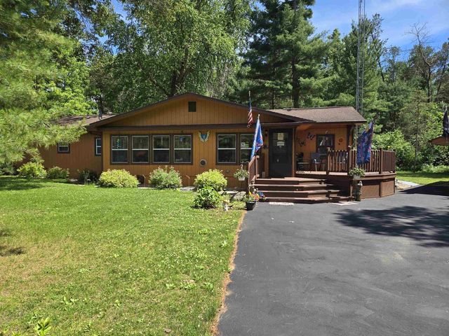 1879 Lakeview Drive, Friendship, WI 53934