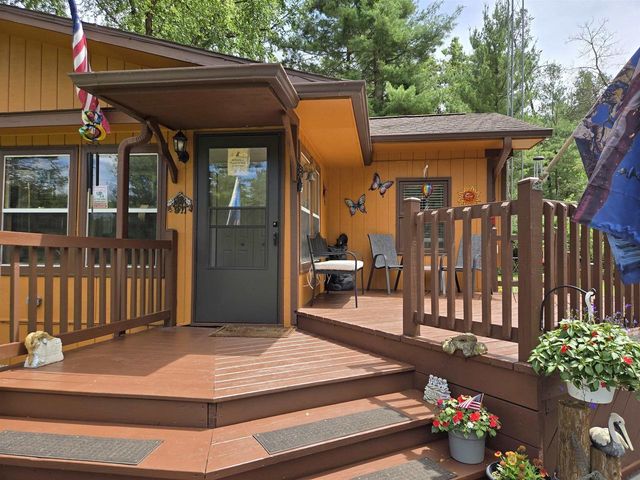 1879 Lakeview Drive, Friendship, WI 53934