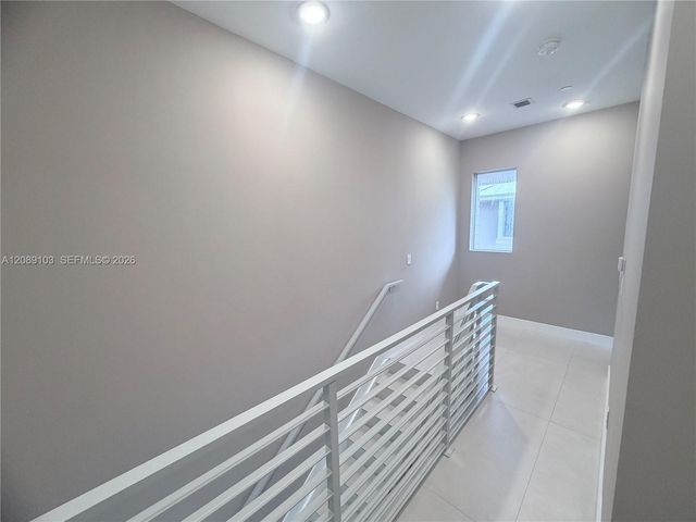 612 NE 12th Avenue 612, Fort Lauderdale, FL 33304
