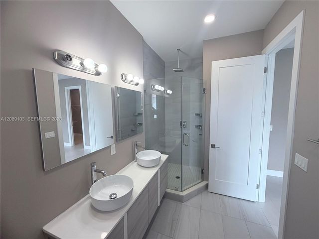 612 NE 12th Avenue 612, Fort Lauderdale, FL 33304