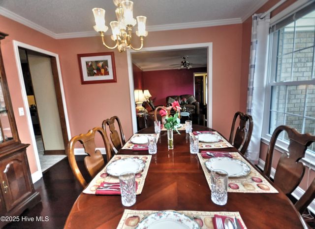 10 Queens Grant Circle SW, Shallotte, NC 28470