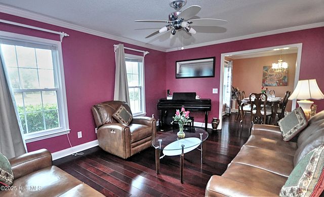 10 Queens Grant Circle SW, Shallotte, NC 28470